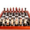 Schach Kreuzritter Rot und Weiß auf dem Schachbrett
