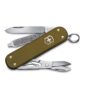 Victorinox Classic Limited Edition 2024 terra brown geöffnet